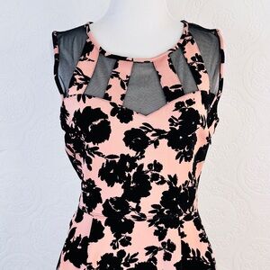 Sweet Storm Dress size Large Pink Black Floral Stretchy Sleeveless Fit & Flare